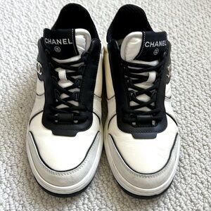 Chanel casual sneakers size 35.5